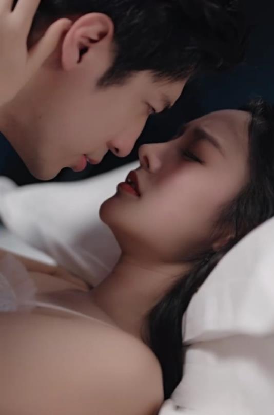 电影：四年后她带萌宝惊艳全球